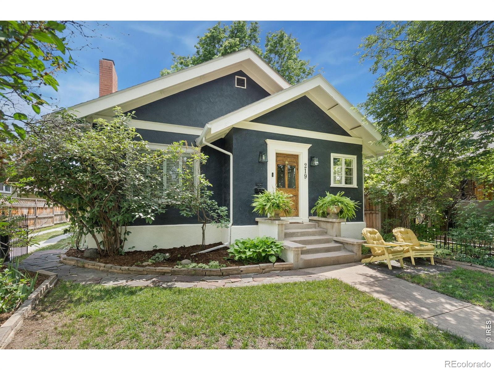 219 E Elizabeth Street