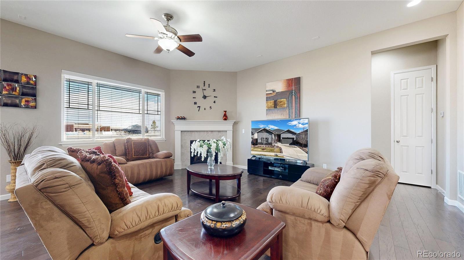 7414 S Scottsburg Way