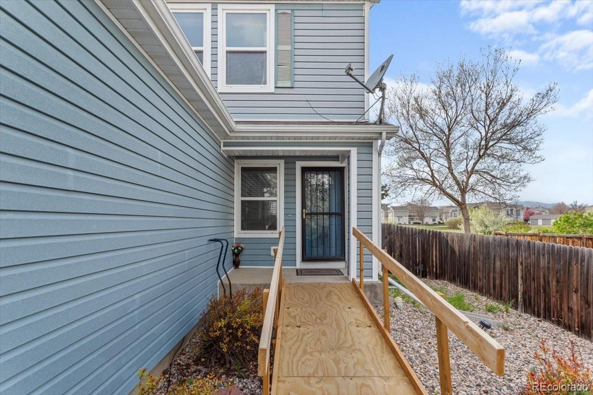 1810 Dove Creek Circle
