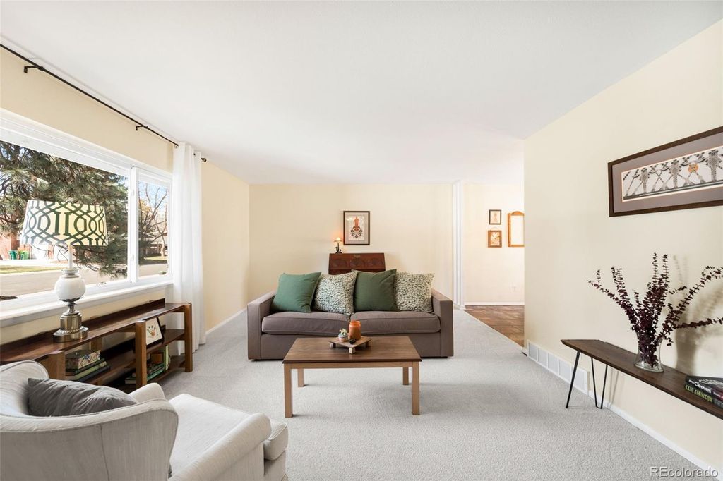 Photo of 7150 S Curtice Street, Littleton, CO 80120 (MLS # 5630693)