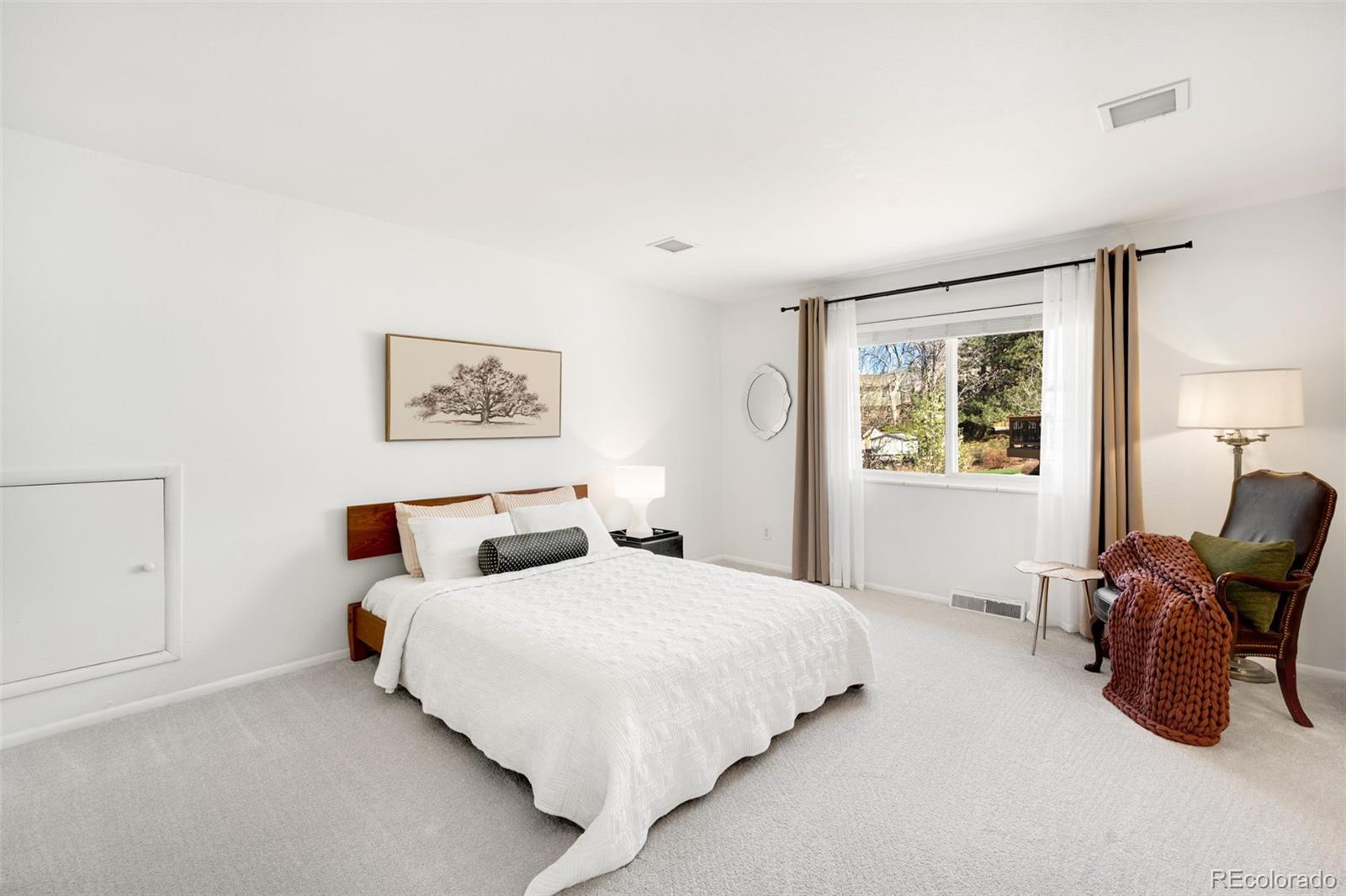 7150 S Curtice Street