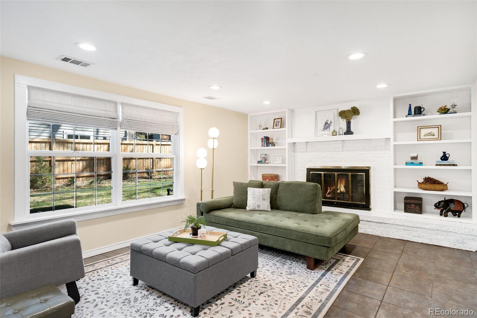 7150 S Curtice Street