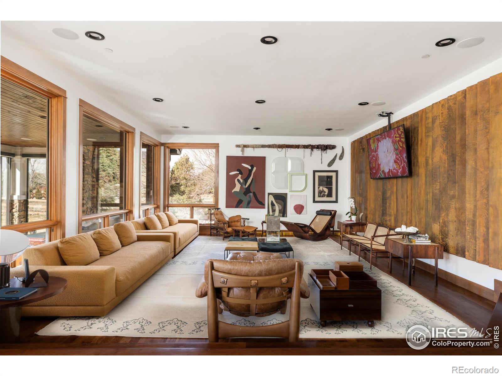 8906 Little Raven Trail