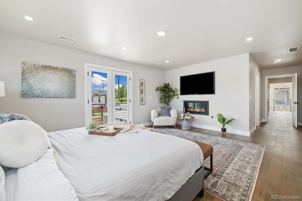 Photo of 2010 Irving Street, Denver, CO 80211 (MLS # 2954740)