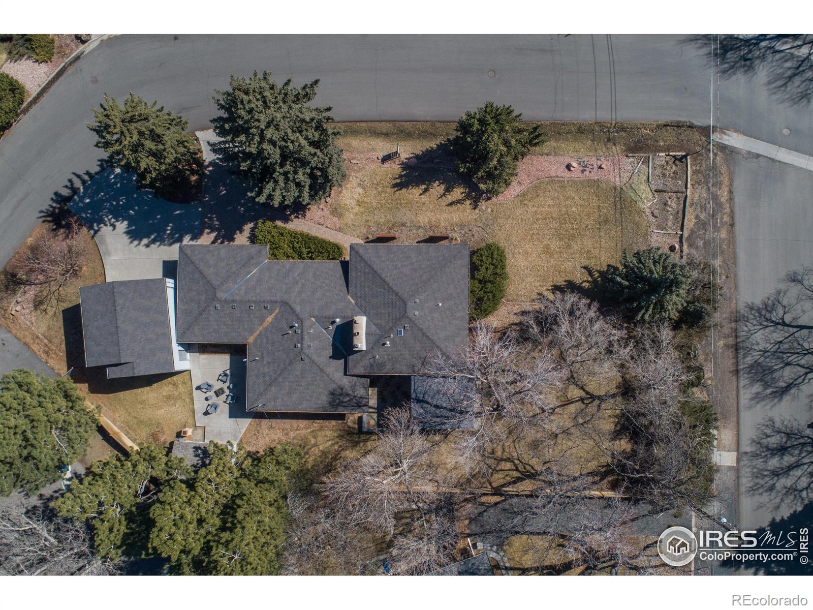 2605 Crabapple Court