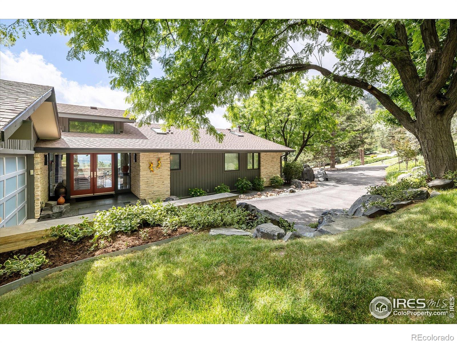 230 Cactus Court