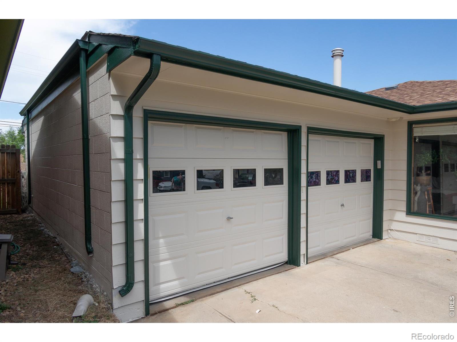 405 W Geneseo Street
