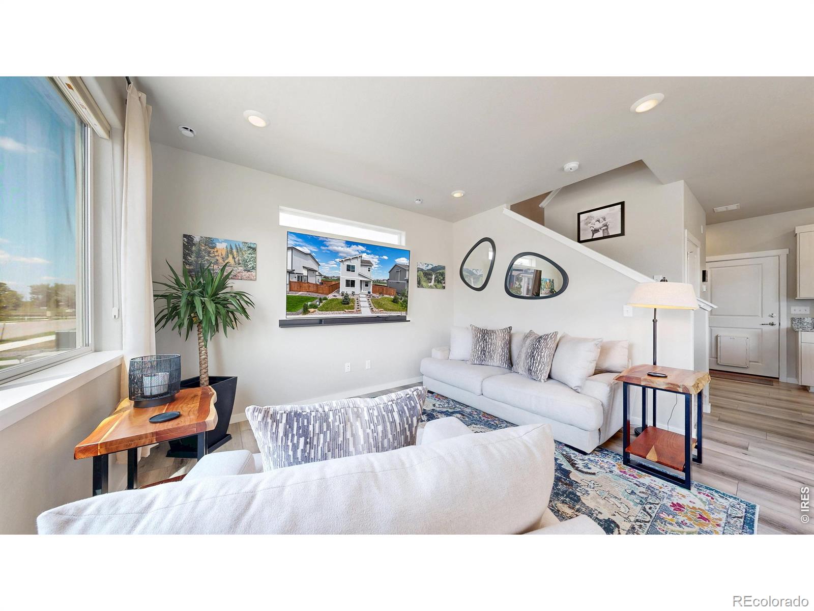 228 E 4th Street