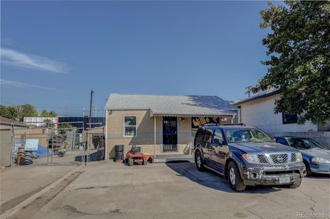 2053 W Hamilton Place Sheridan CO 80110