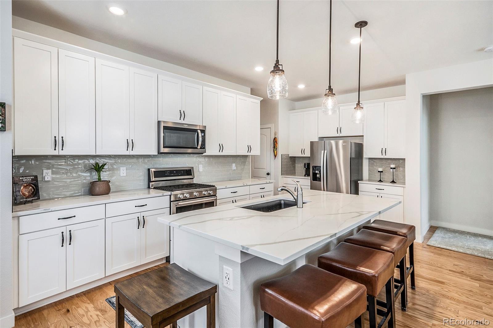 1962 Canyonpoint Lane, Castle Pines, CO, 80108 1962 Canyonpoint Lane