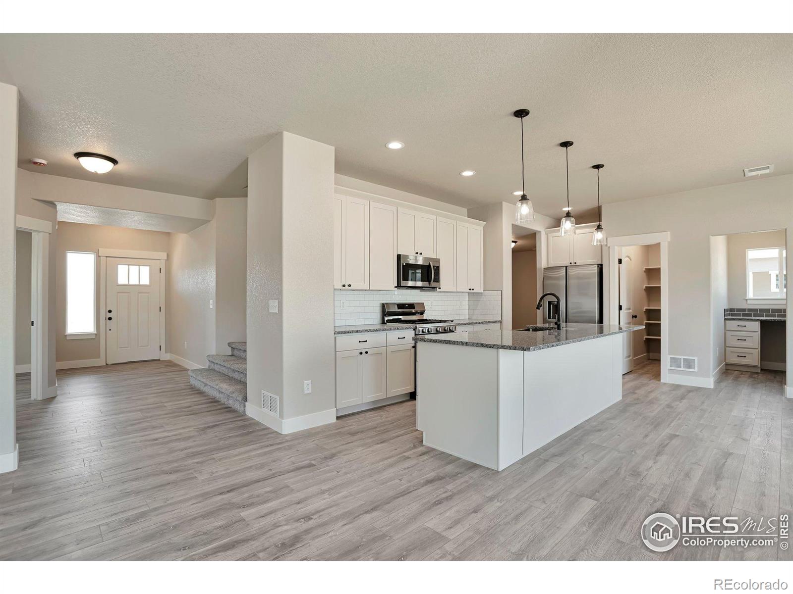 9046 Harlequin Drive, Frederick, CO, 80504 3 9046 Harlequin Drive
