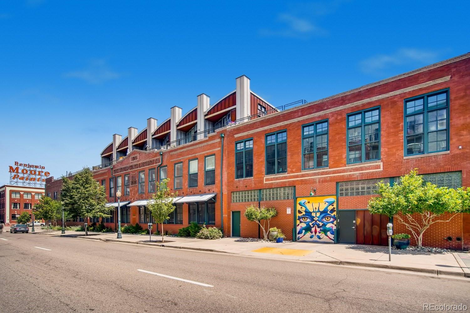 2441 N Broadway 304