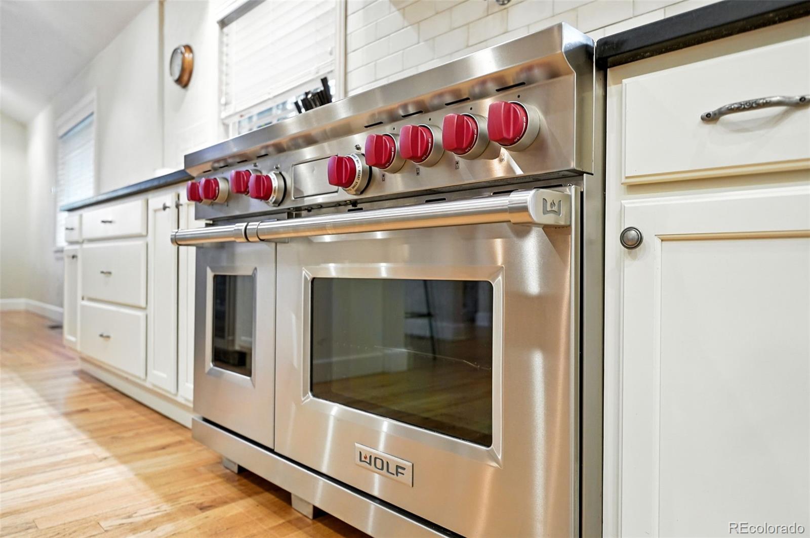 1101 Pikeview Street