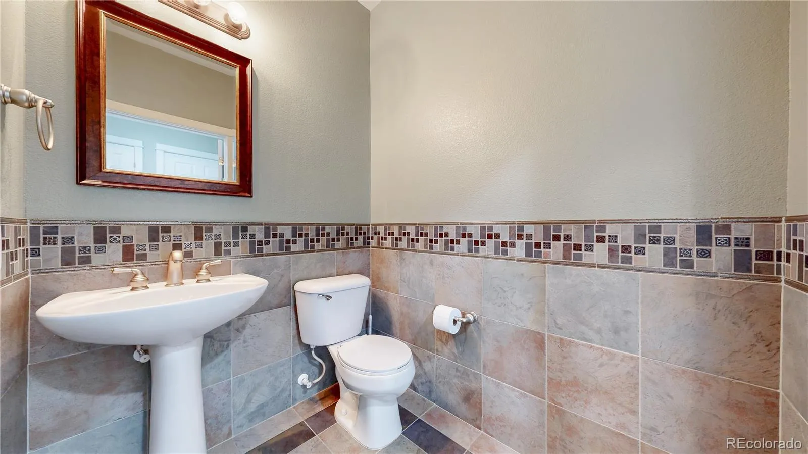 Lafayette, Colorado 80026, United States, 3 Bedrooms Bedrooms, ,3 BathroomsBathrooms,Residential,Active,114336