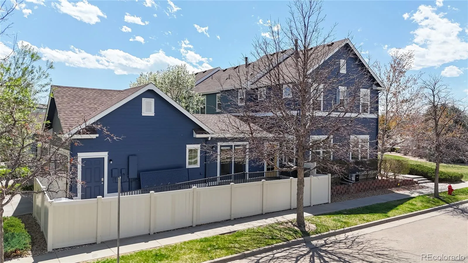 Lafayette, Colorado 80026, United States, 3 Bedrooms Bedrooms, ,3 BathroomsBathrooms,Residential,Active,114336