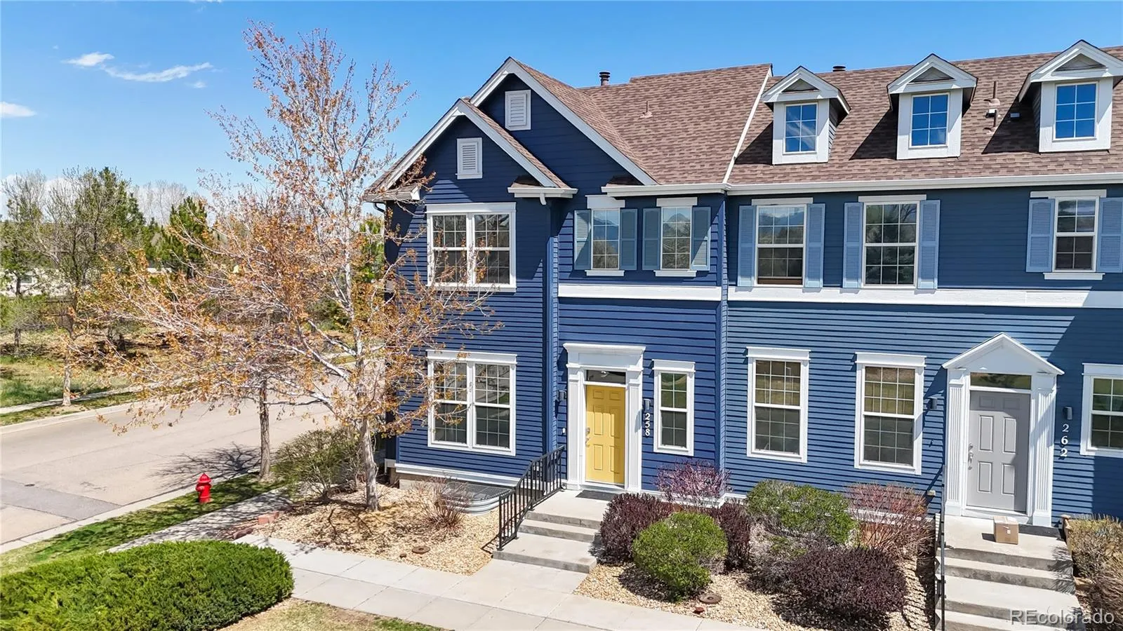 Lafayette, Colorado 80026, United States, 3 Bedrooms Bedrooms, ,3 BathroomsBathrooms,Residential,Active,114336