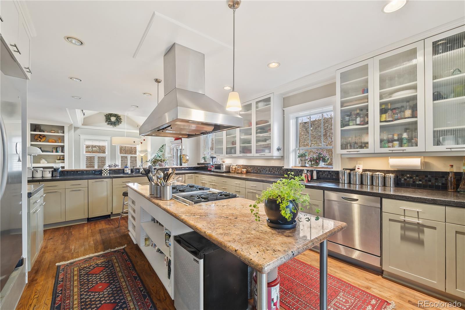 939 N Pearl Street C