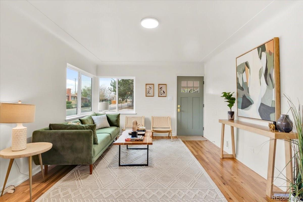 3381 N Kearney Street