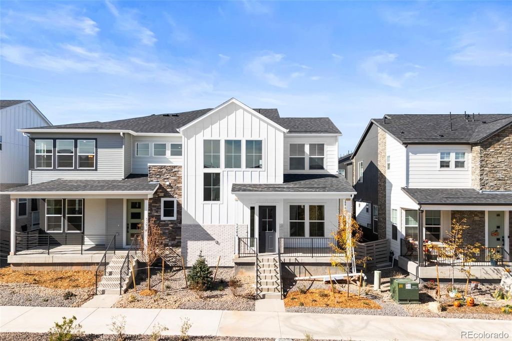 Photo of 7264 Watercress Drive, Littleton, CO 80125 (MLS # 9848179)