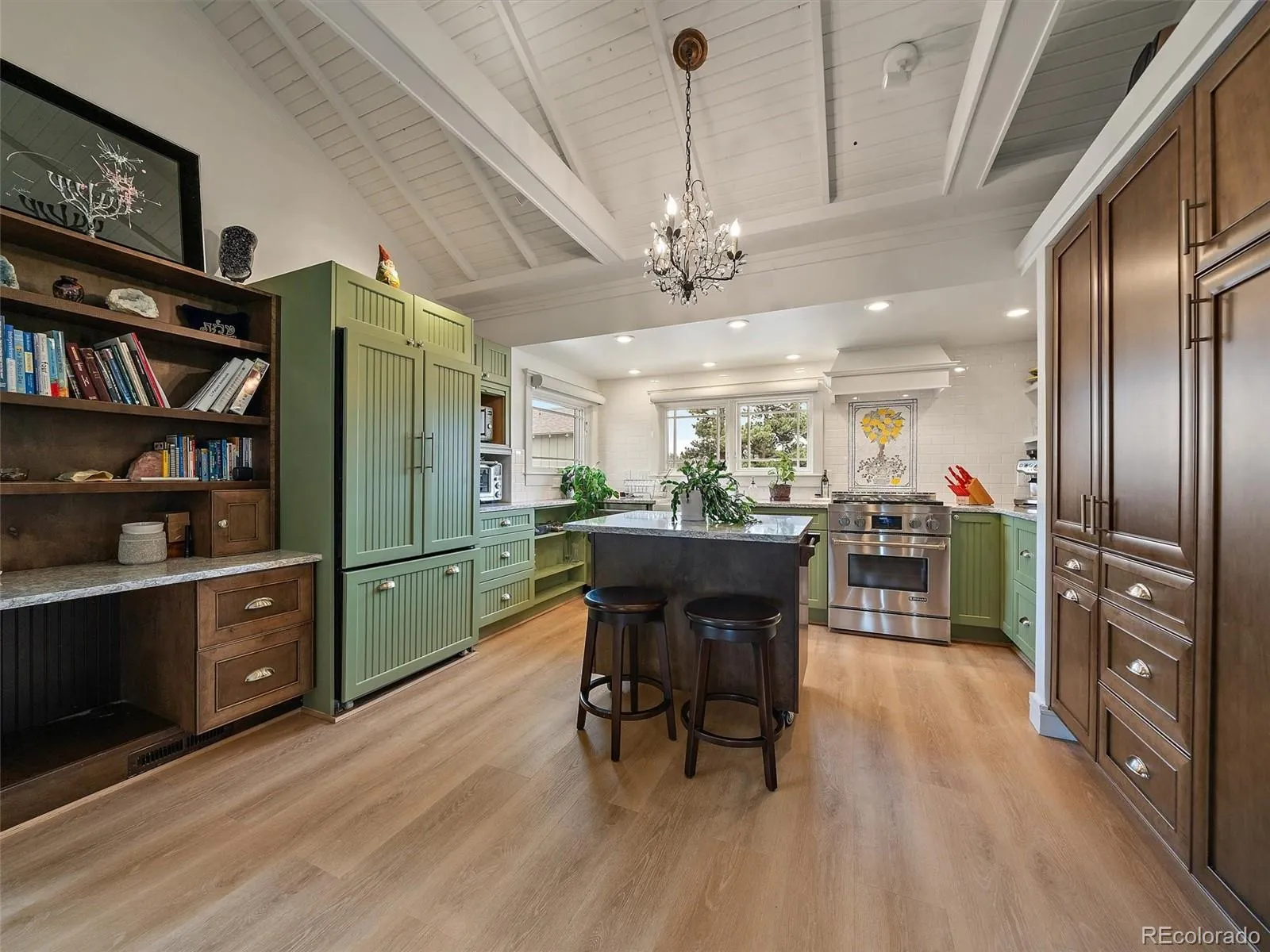 Indian Hills, Colorado 80454, United States, 2 Bedrooms Bedrooms, ,2 BathroomsBathrooms,Residential,Active,160288