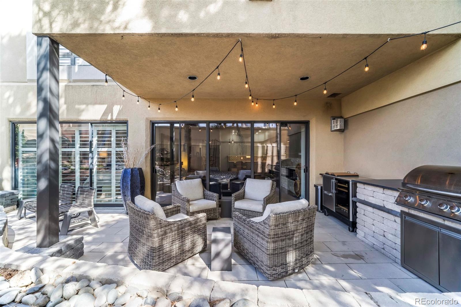 180 Cook Street 111