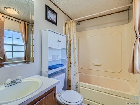 Manufactured Home in Thornton CO 3600 88th Avenue 8.jpg