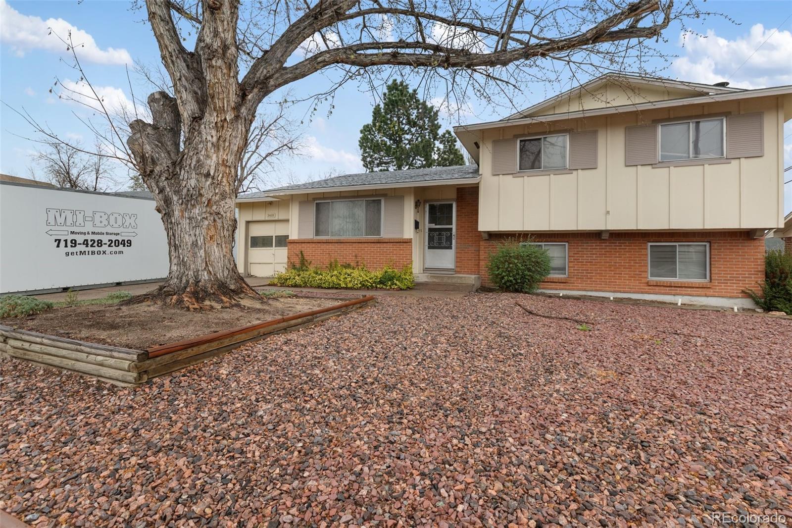 3418 Greenwood Circle