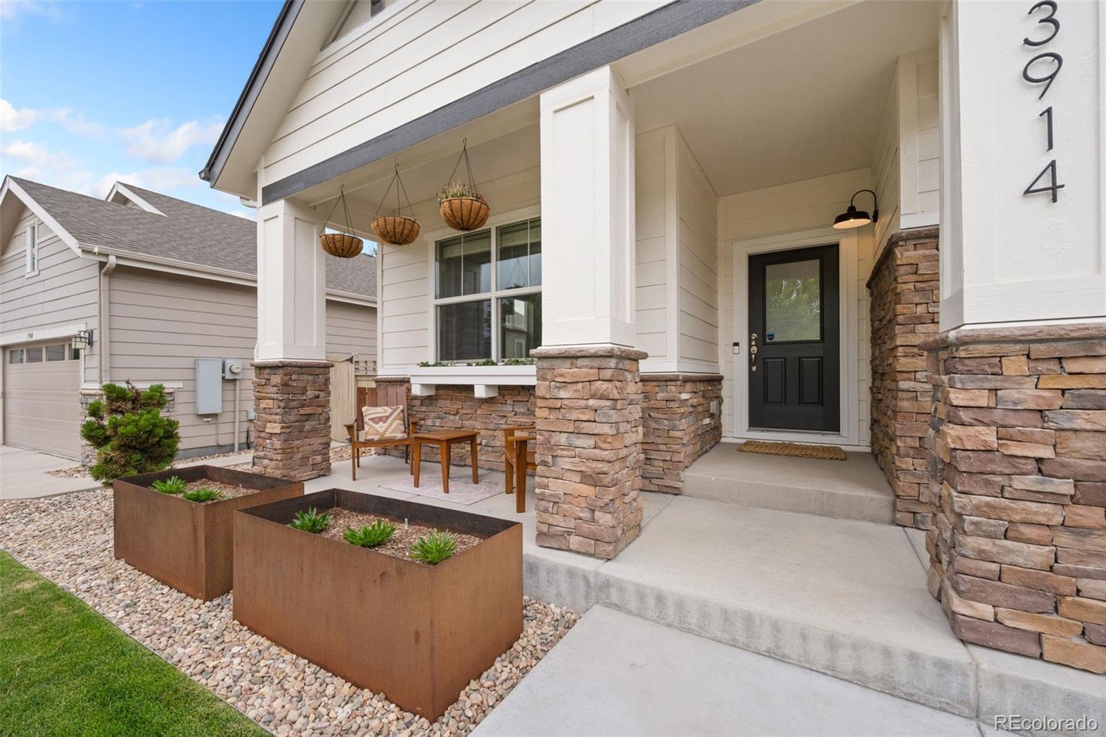 3914 Oak Shadow Way