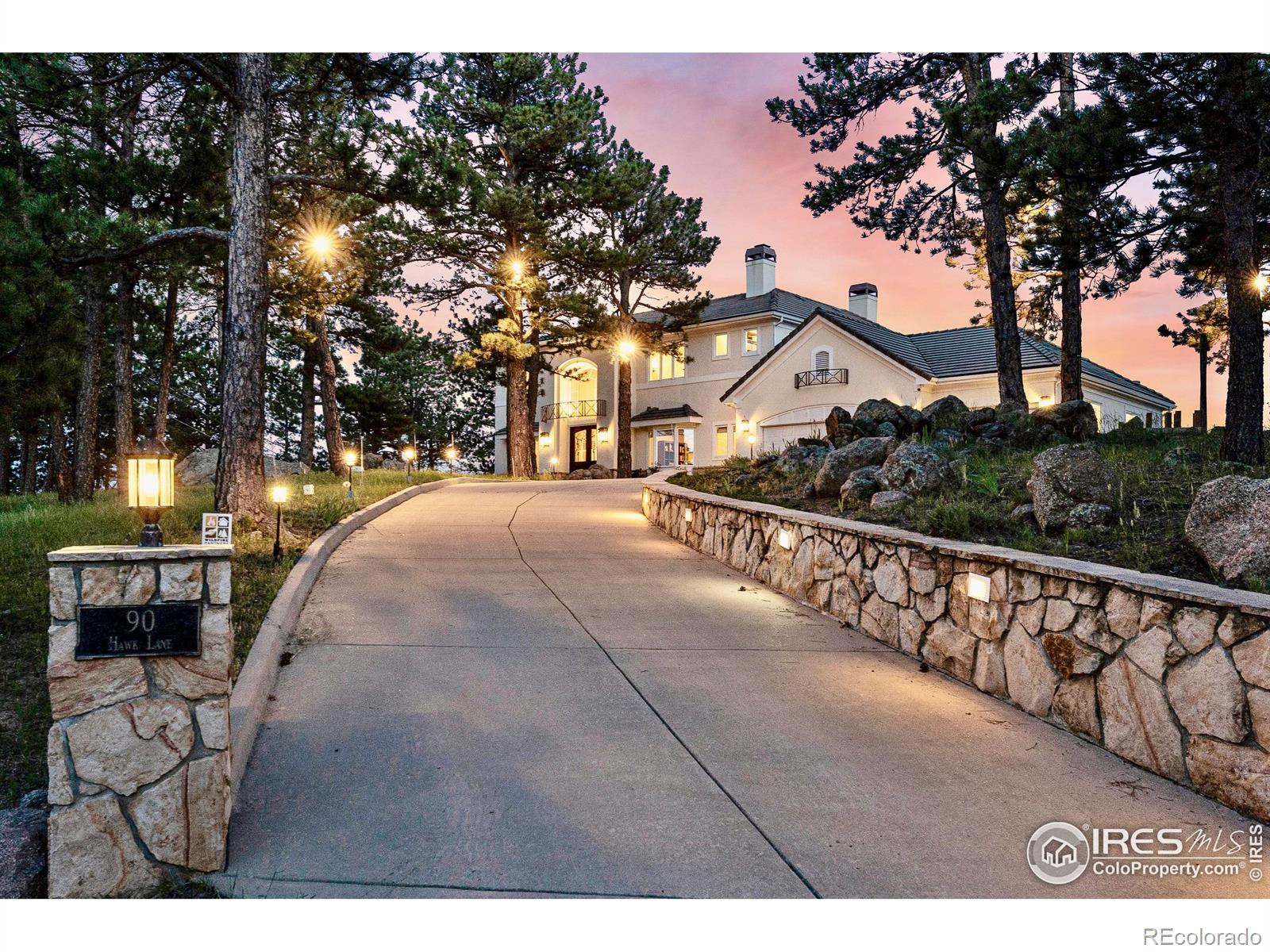 90 Hawk Lane