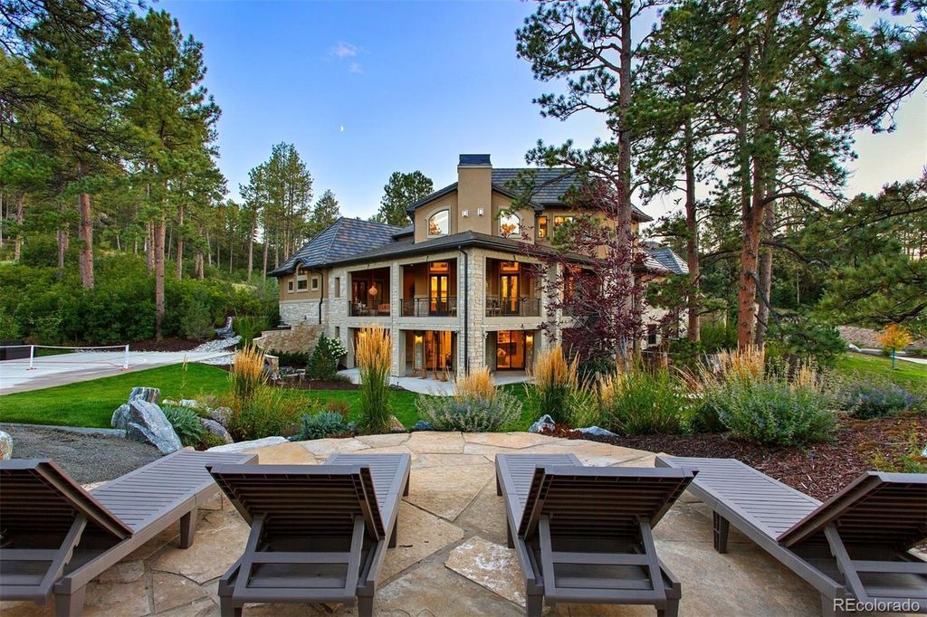 Photo of 2130 Avenida Del Sol, Castle Rock, CO 80104 (MLS # 8122206)