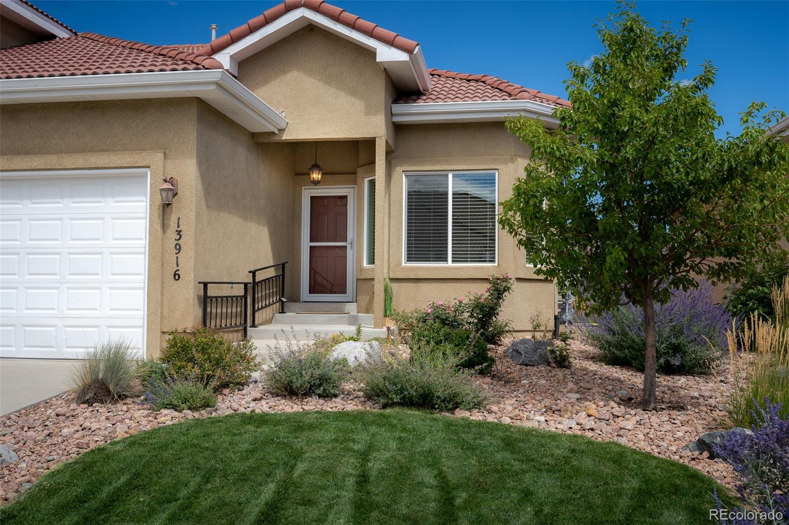 13916 Paradise Villas Grove