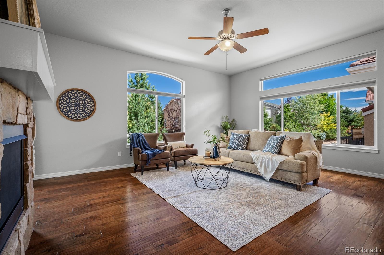 13916 Paradise Villas Grove