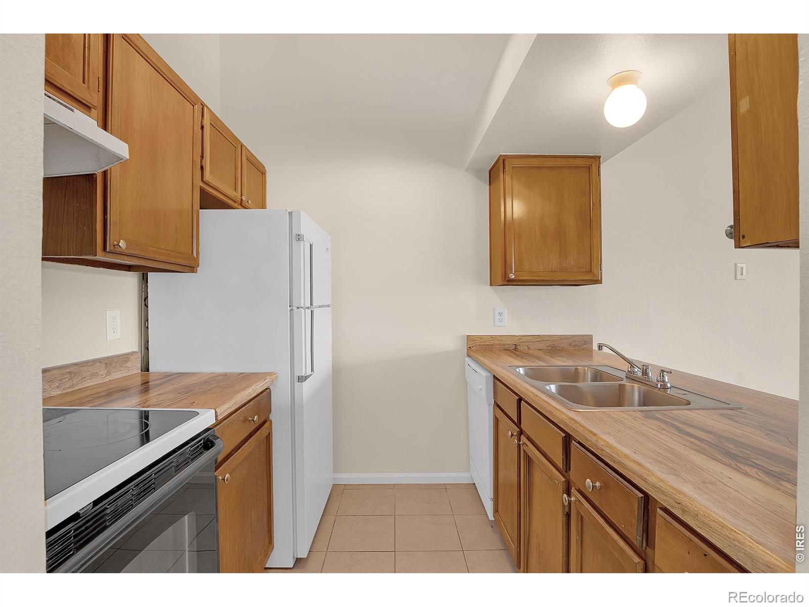 467 S Memphis Way 17