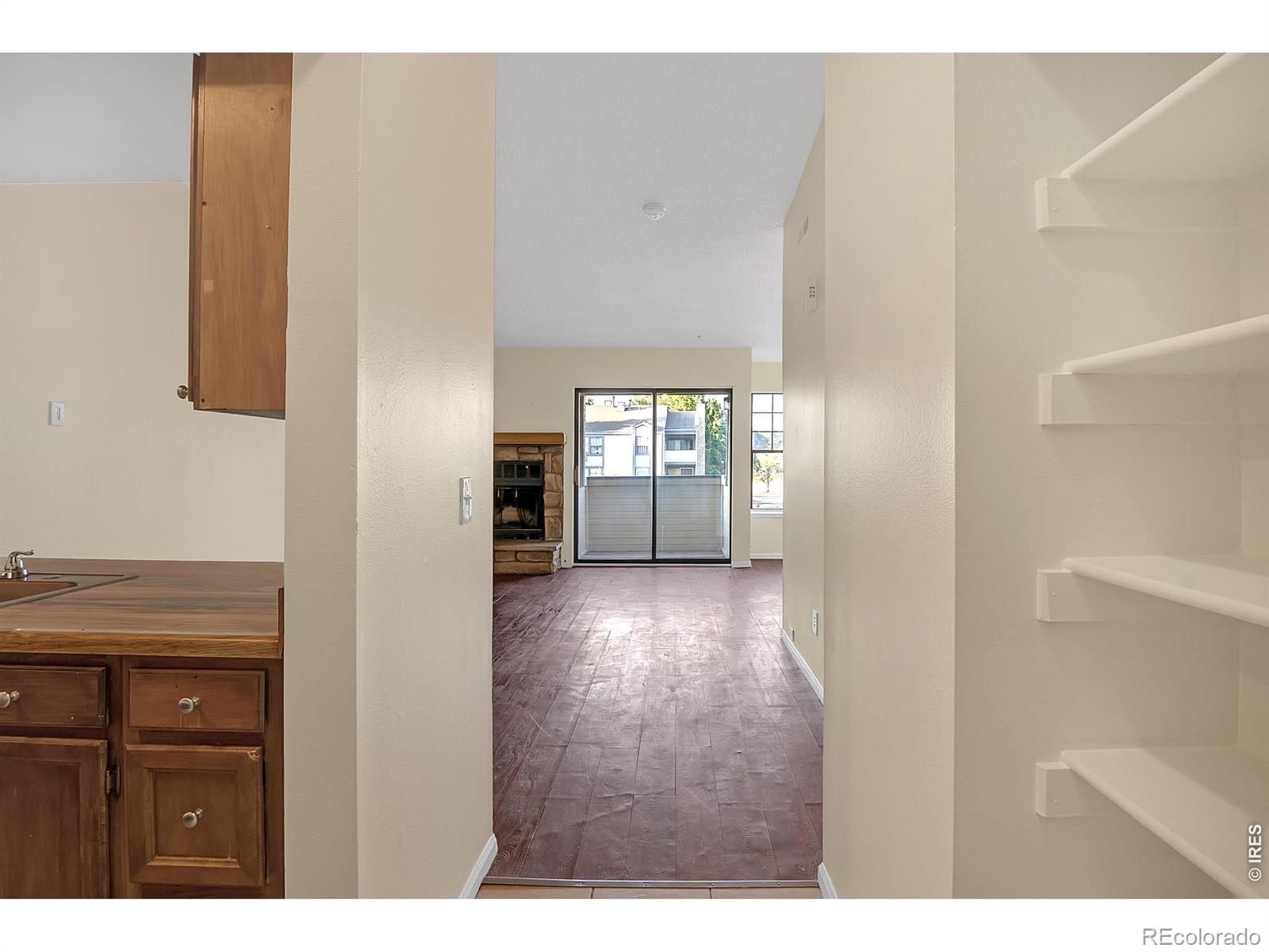 467 S Memphis Way 17