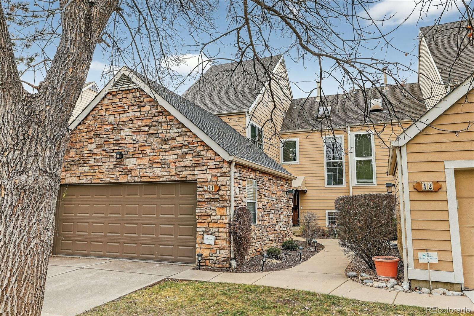 10000 E Yale Avenue 41