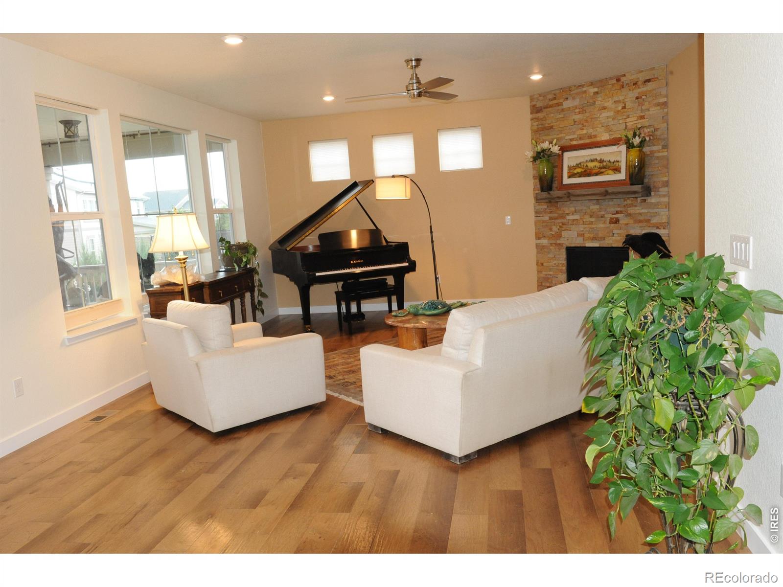 955 Grenville Circle
