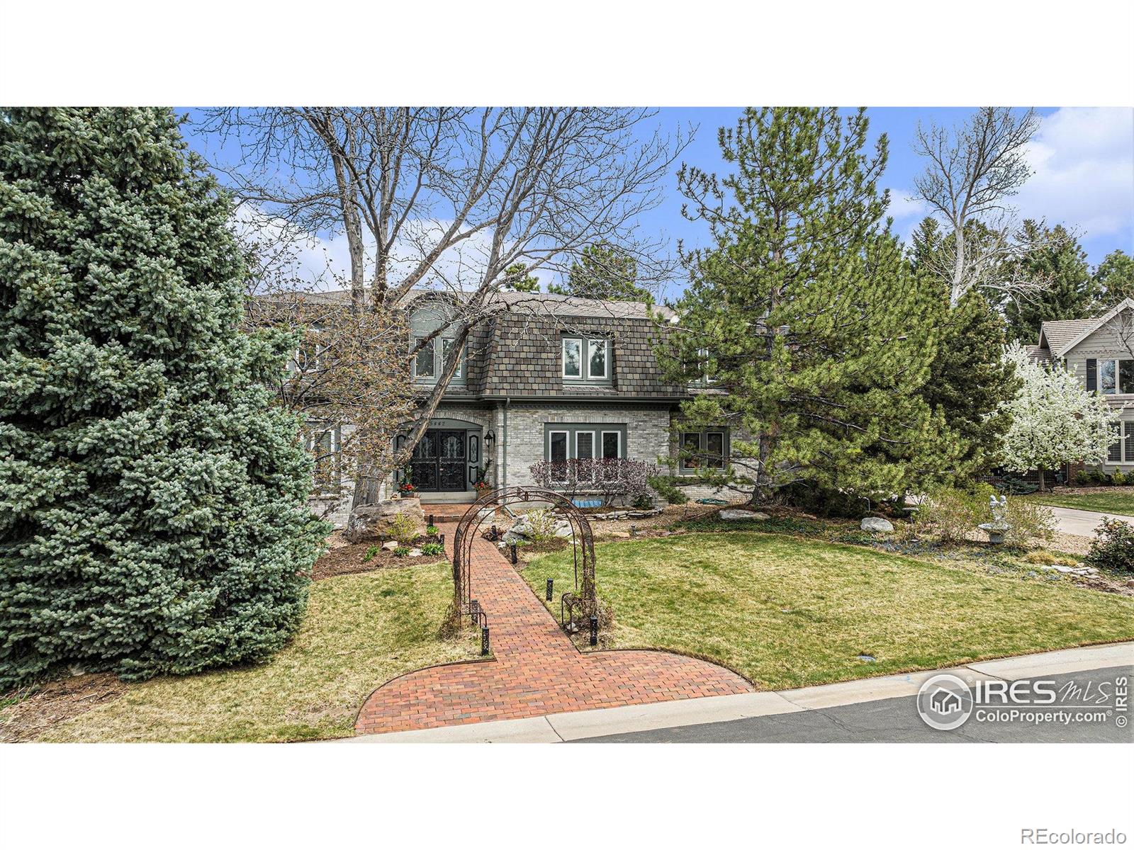 5442 S Dayton Court