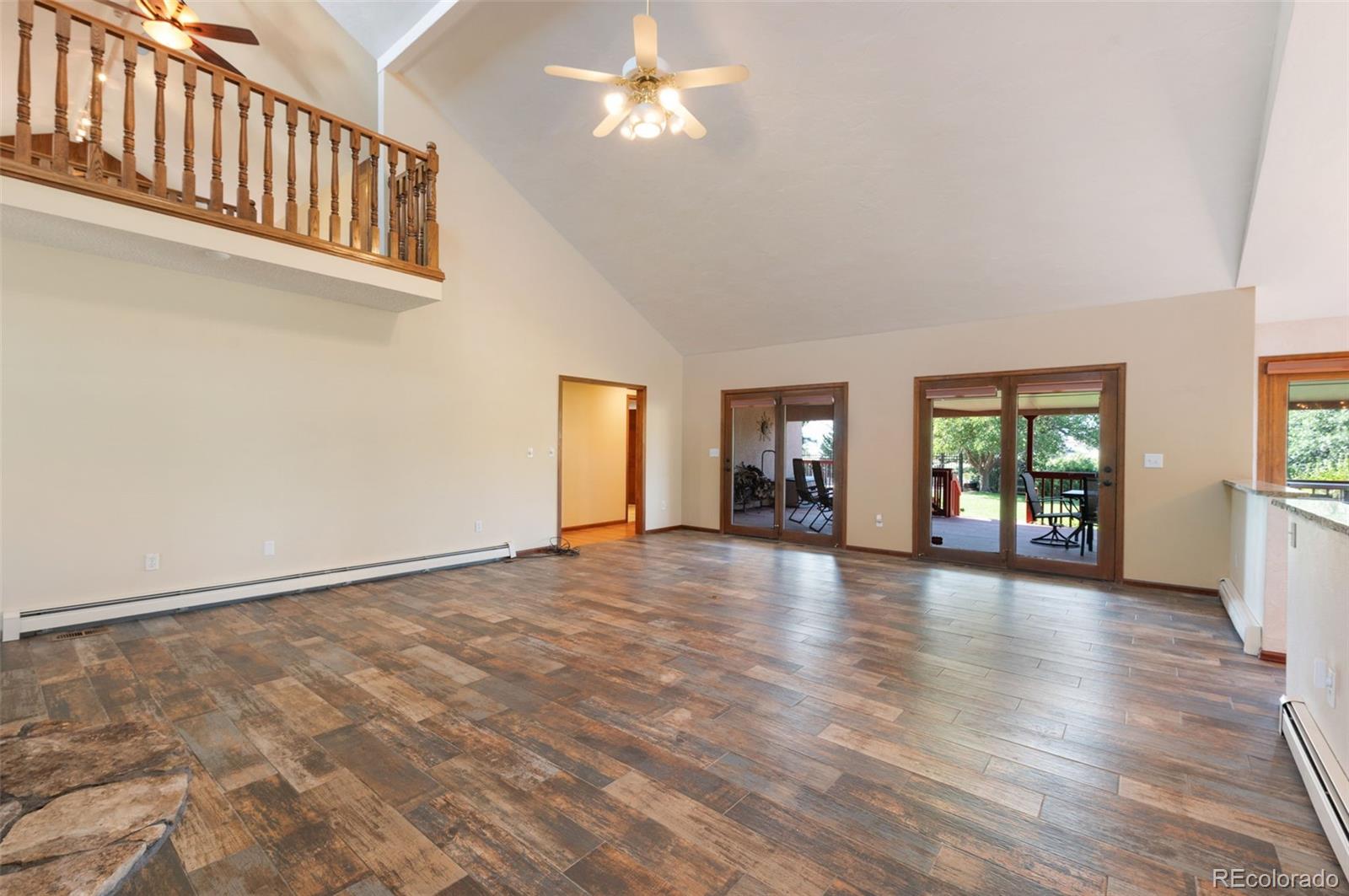 1463 Clarkes Circle