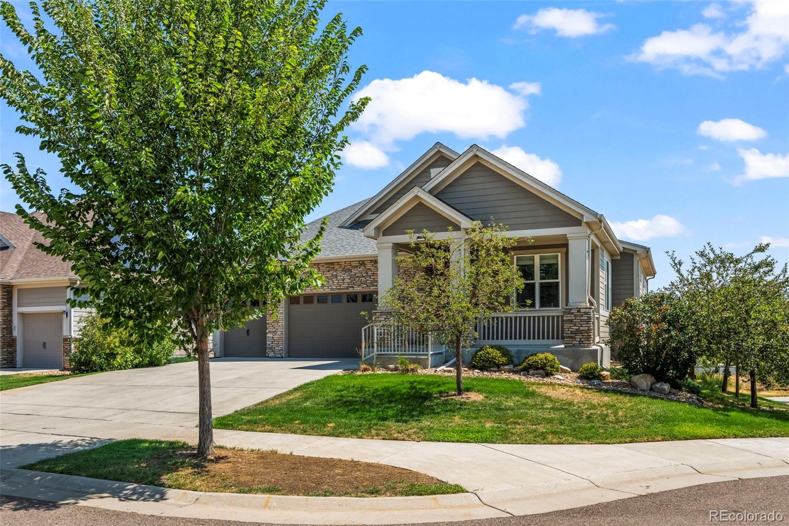 218 6th Avenue