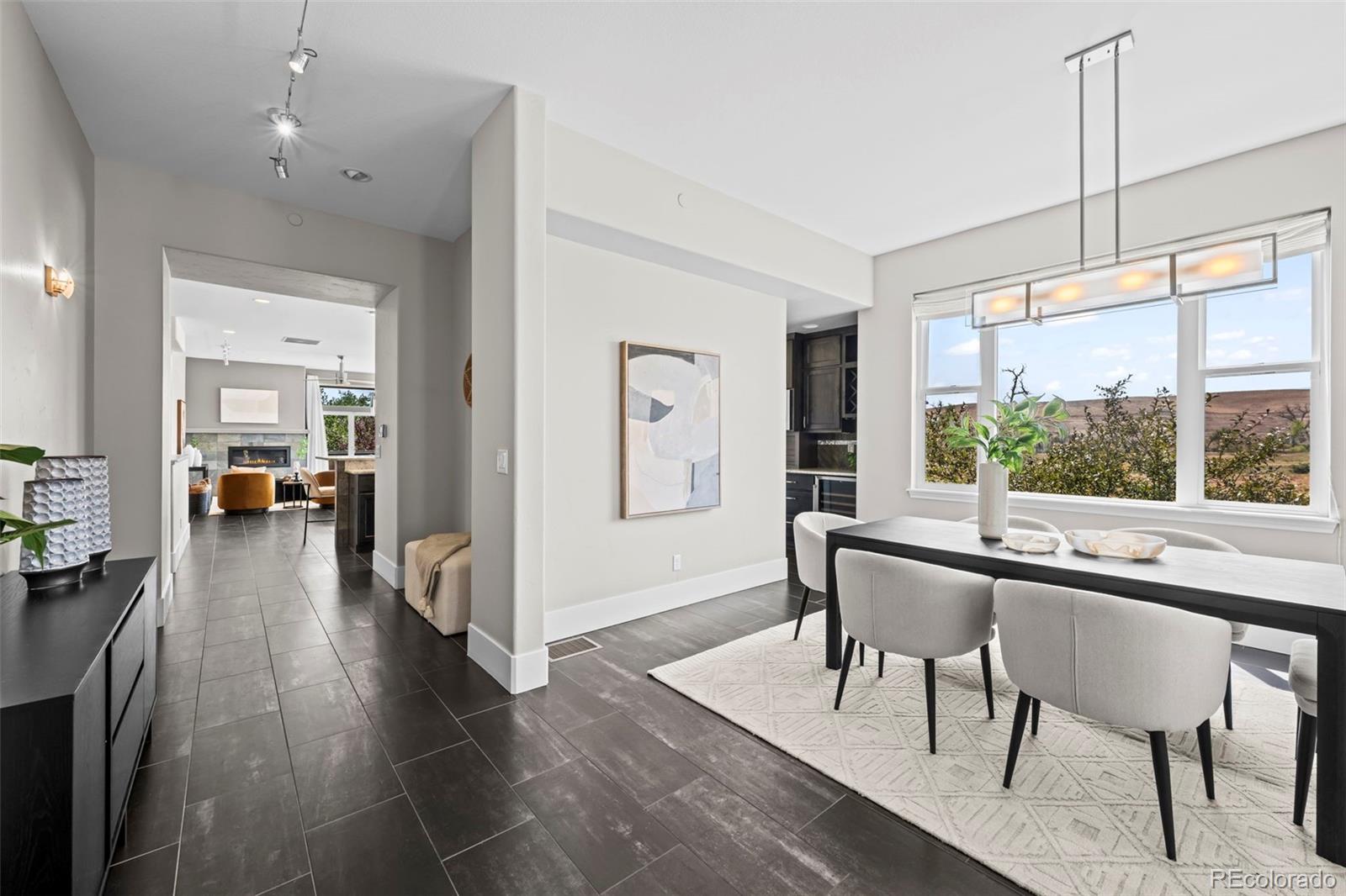 218 6th Avenue