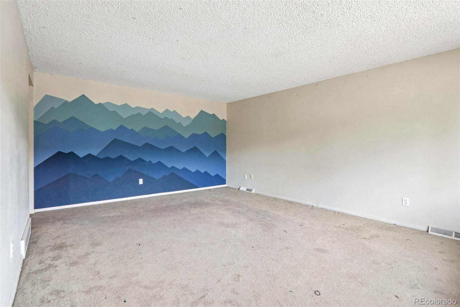 17012 W 16th Place