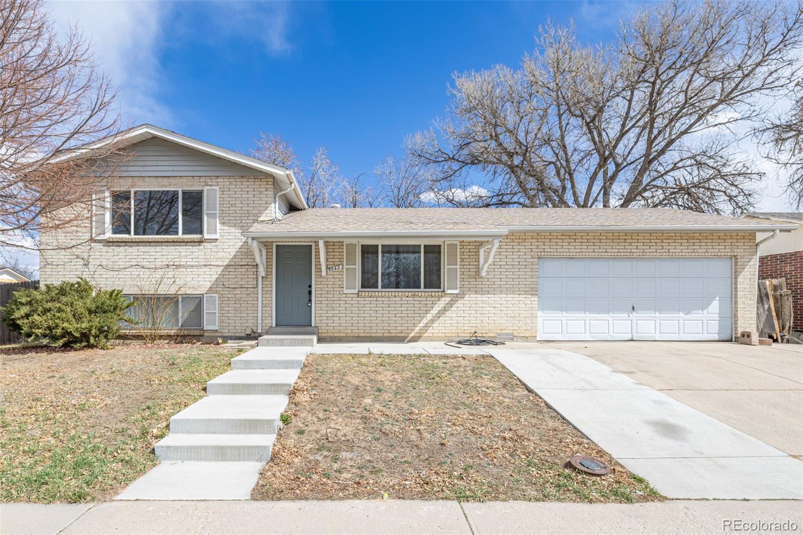 5542 Sable Street, Denver, CO, 80239 1 5542 Sable Street