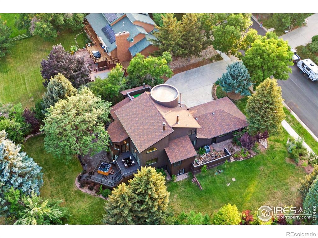 Photo of 6686 Fairways Drive, Longmont, CO 80503 (MLS # IR1038834)