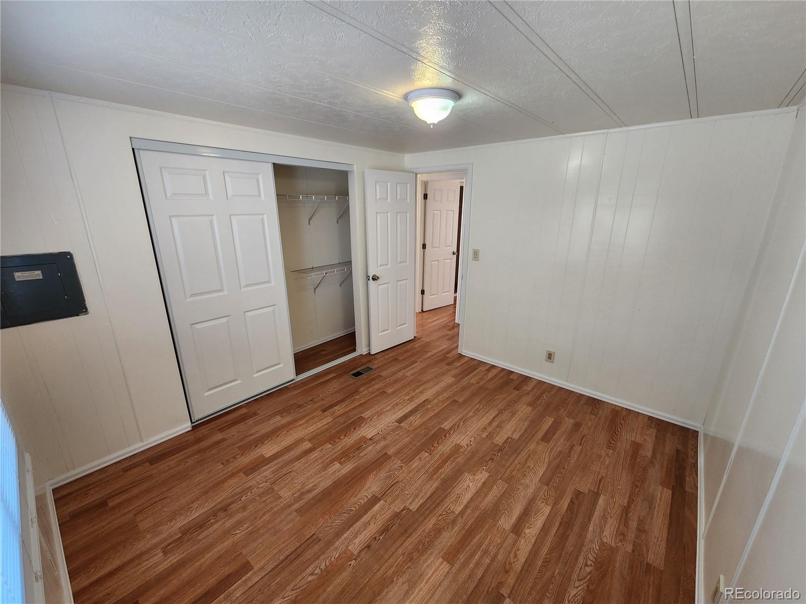 Photo 18 of 23 of 804 N RAYNOLDS house