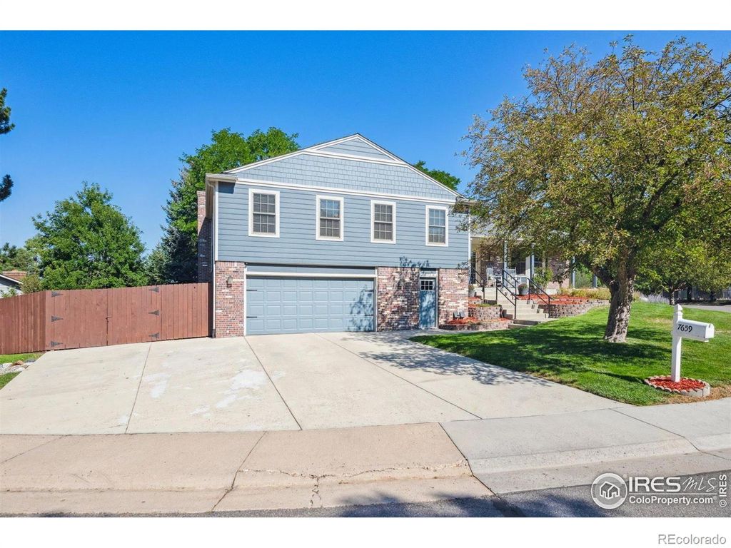 Photo of 7659 S Fillmore Way, Centennial, CO 80122 (MLS # IR1046256)