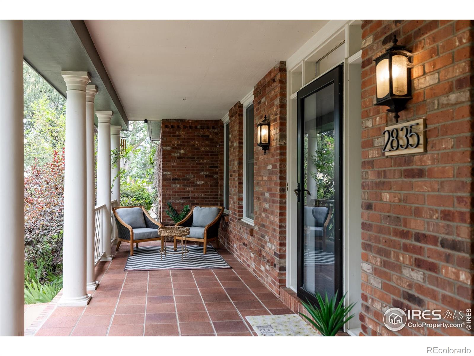 2835 Links Drive