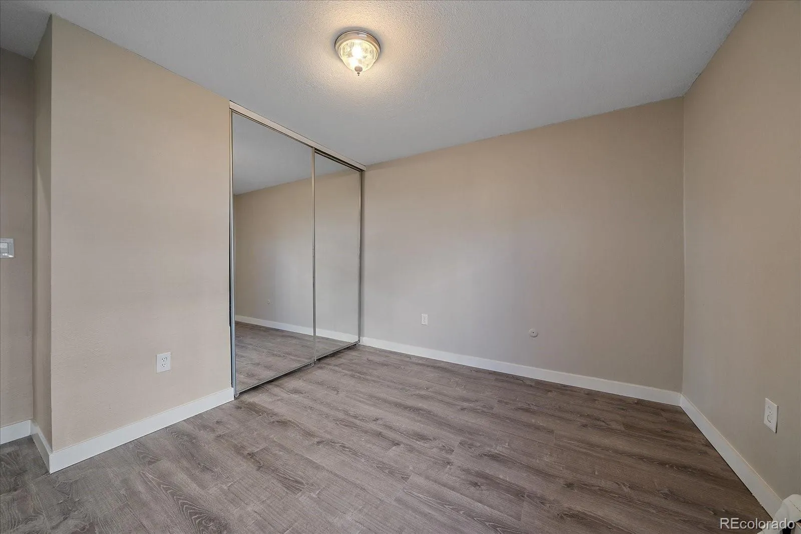 Denver, Colorado 80220, United States, 1 Bedroom Bedrooms, ,1 BathroomBathrooms,Residential,Active,212795