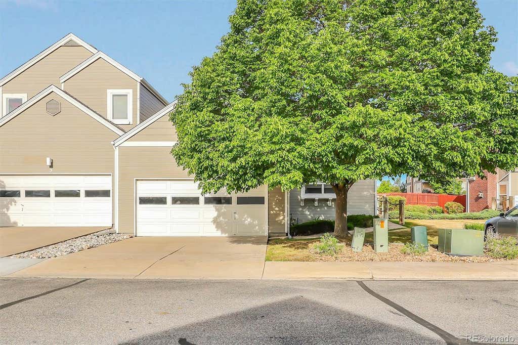 Photo of 15555 E 40th Avenue #7, Denver, CO 80239 (MLS # 6358038)