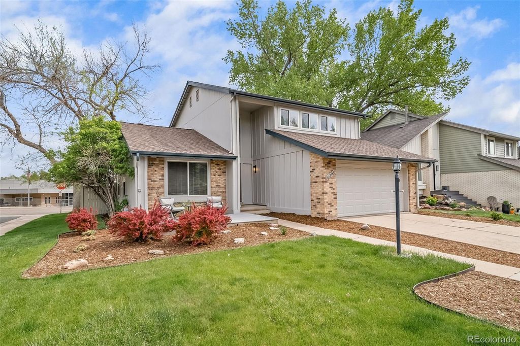 Photo of 6398 S Emporia Circle, Englewood, CO 80111 (MLS # 9405910)