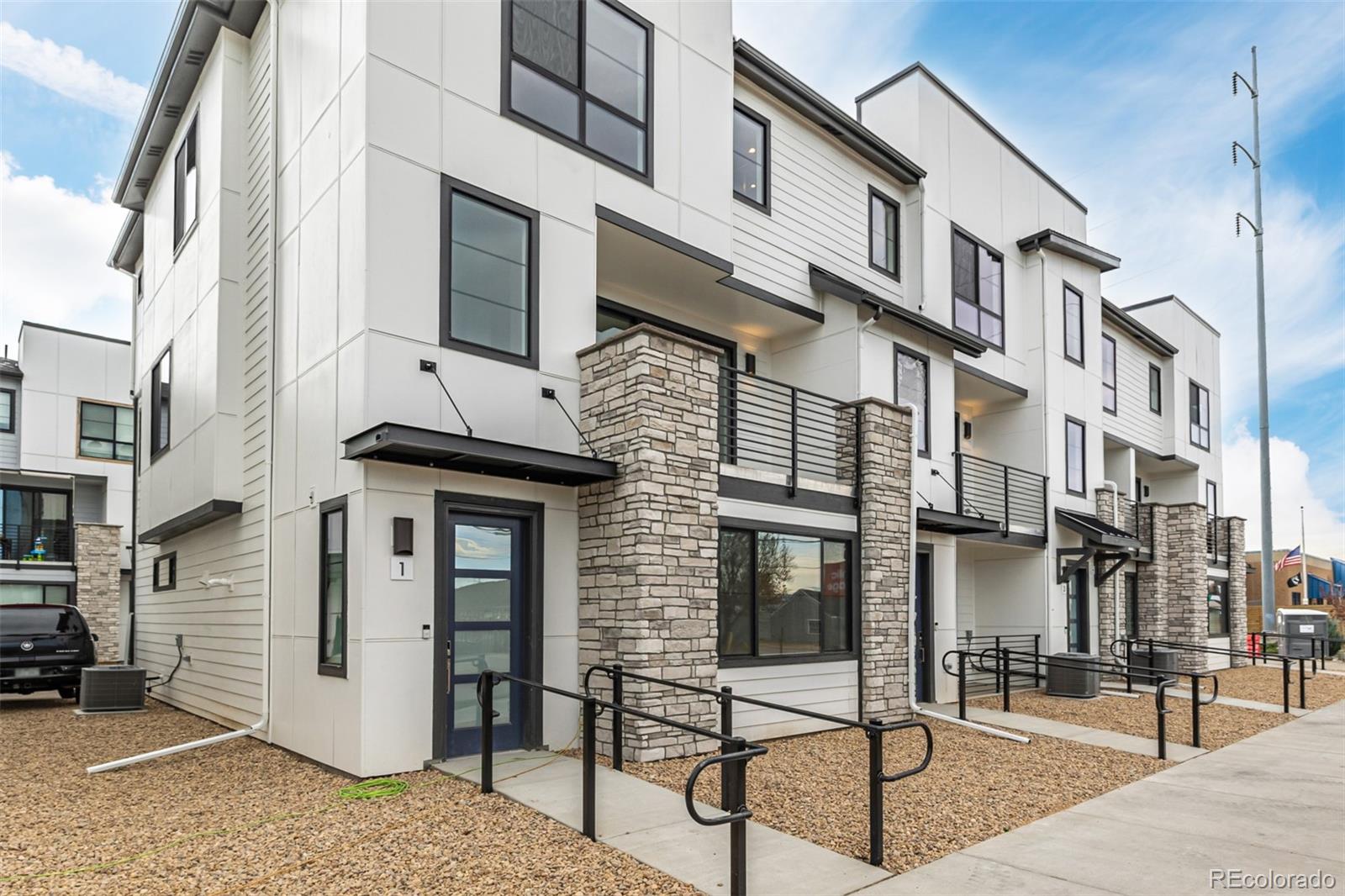 2076 S Holly Street 1